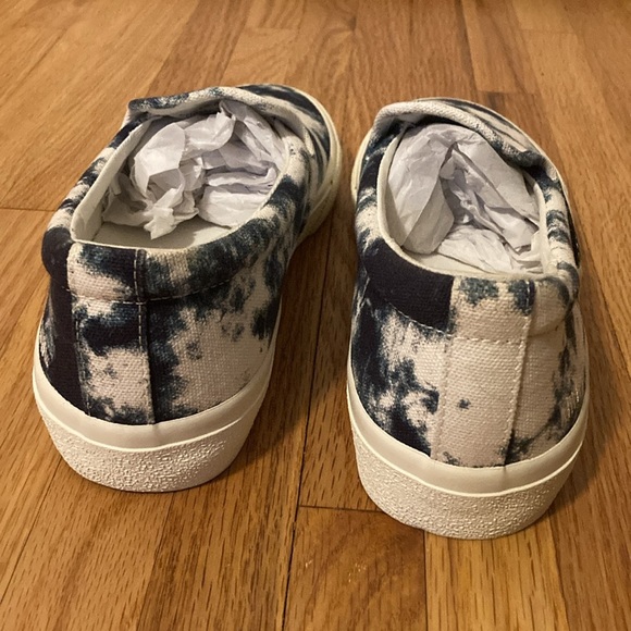 MWL Sidewalk Slip On Sneakers - Picture 7 of 7